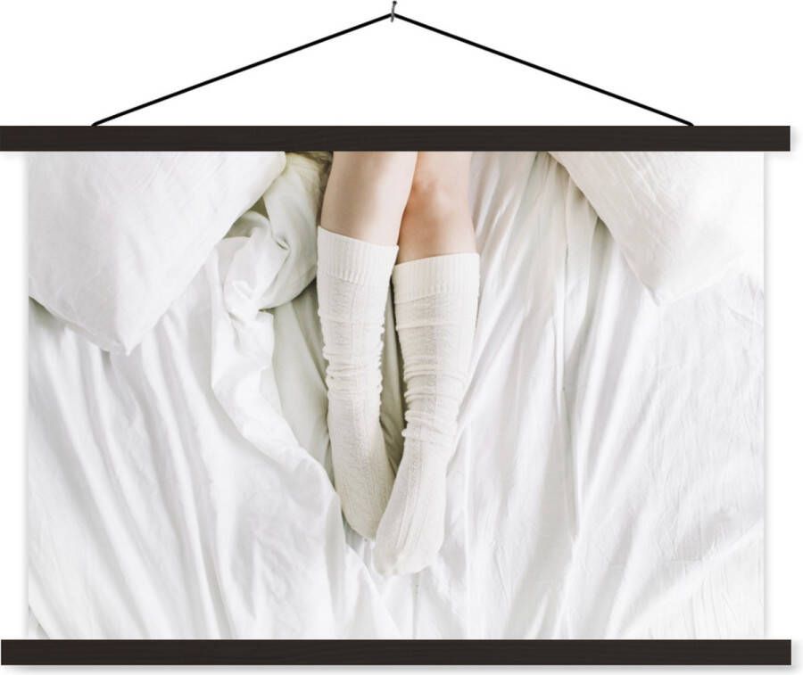 TextilePosters Posterhanger incl. Poster Schoolplaat Winter Bed Sokken 60x40 cm Zwarte latten