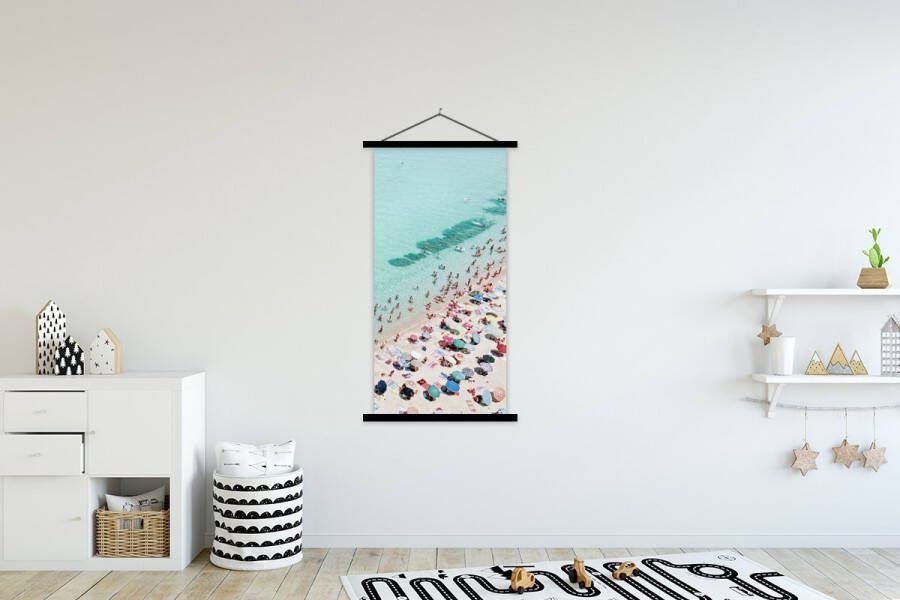 TextilePosters Posterhanger incl. Poster Schoolplaat Zee Strand Parasols Blauw Zomer 90x180 cm Zwarte latten