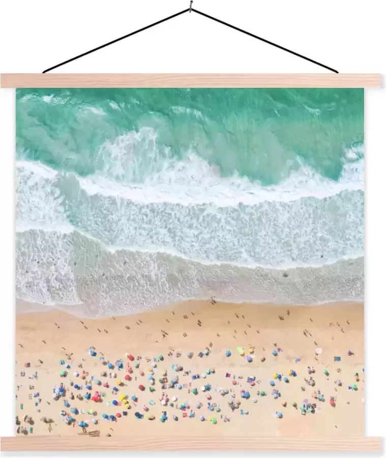 TextilePosters Posterhanger incl. Poster Schoolplaat Zee Strand Parasols Water Zomer 120x120 cm Blanke latten