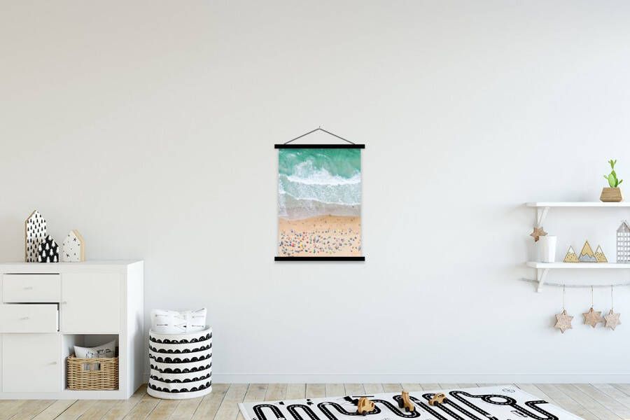 TextilePosters Posterhanger incl. Poster Schoolplaat Zee Strand Parasols Water Zomer 60x80 cm Zwarte latten