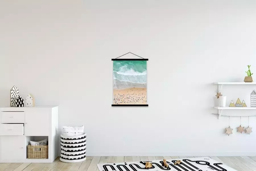 TextilePosters Posterhanger incl. Poster Schoolplaat Zee Strand Parasols Water Zomer 60x80 cm Zwarte latten