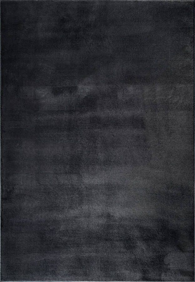 The carpet Knuffelzacht bontkleed zwart 50x100 cm Wasbaar Zacht en elegant vloerkleed Cosy tapijt by