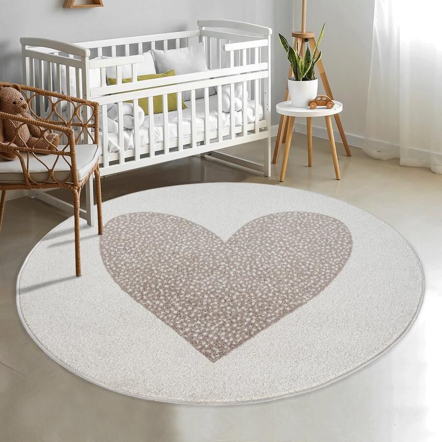 The carpet Beat Kids – Rond kindertapijt met hartmotief – crème met bruin hartmotief– 120 cm rond
