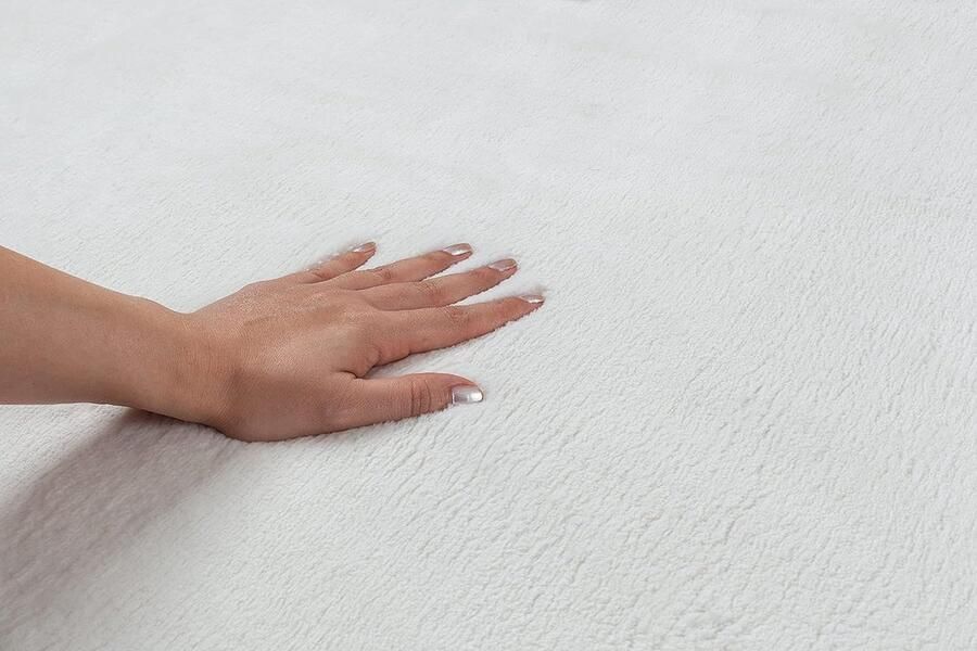 The carpet Premium Modern Langpolig Woonkamerkleed Superzacht Kunstbont Pluizig Bontlook 080x150cm