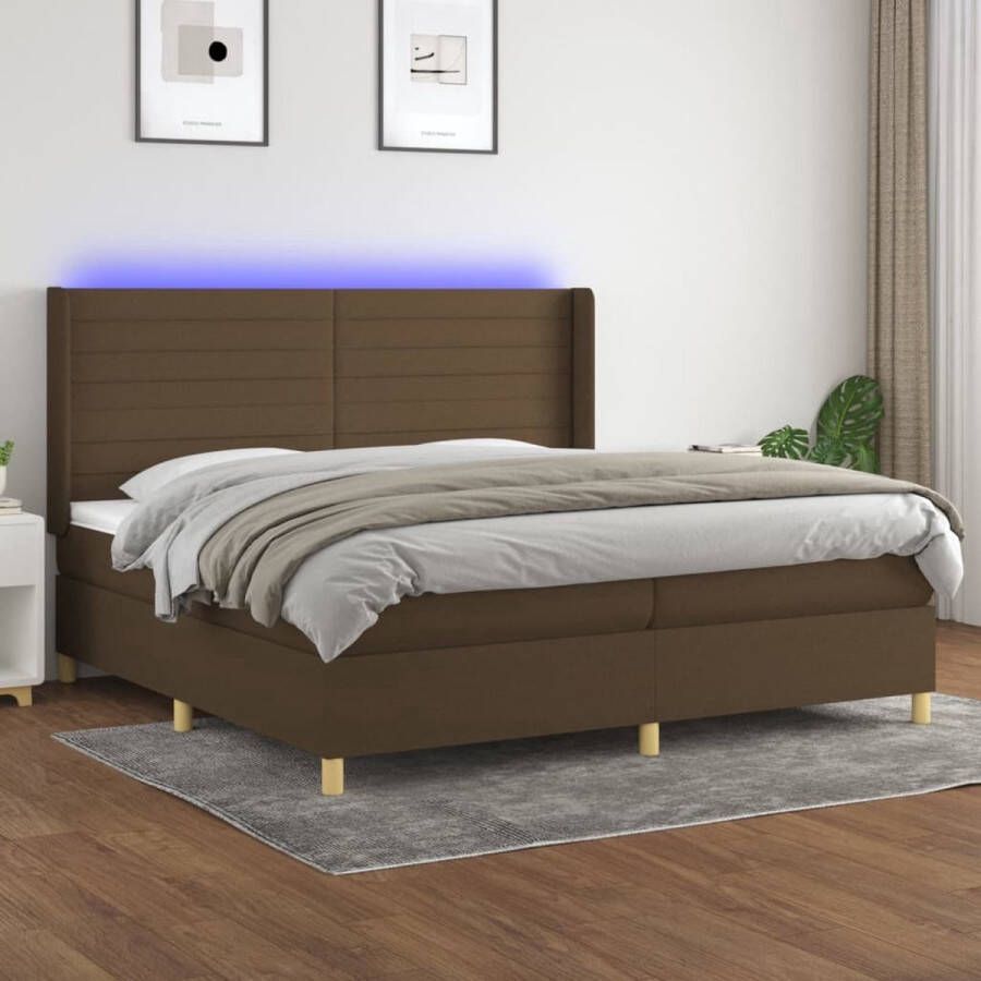 The Living Store Bed Boxspring 203 x 203 x 118 128 cm LED verlichting Pocketvering Huidvriendelijk Donkerbruin Stof (100% polyester)