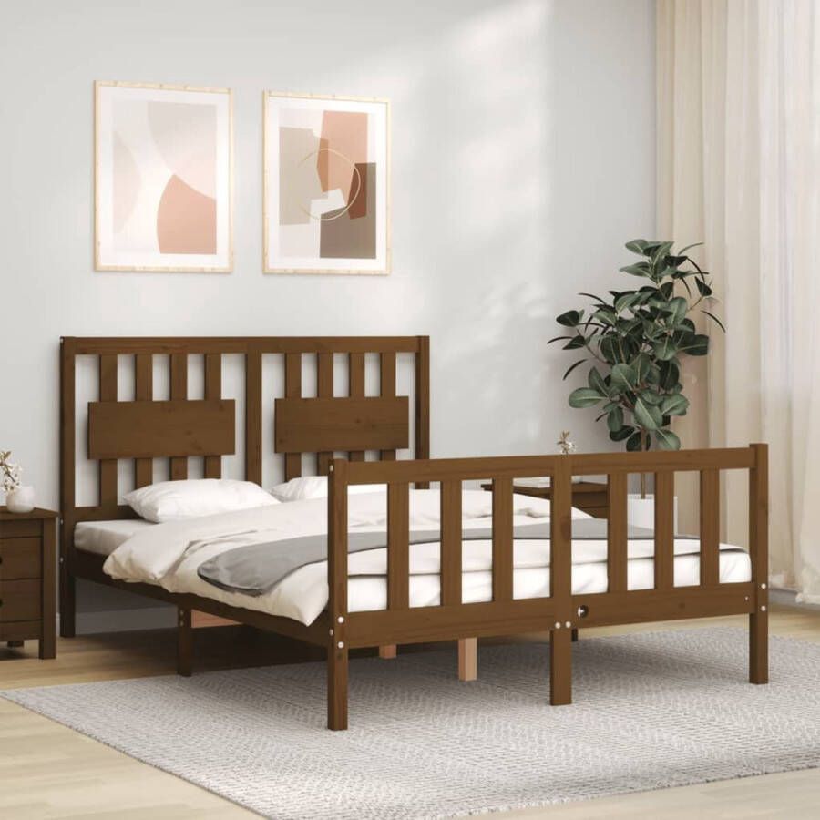 The Living Store Bed Grenenhout 205.5 x 145.5 x 100 cm Honingbruin