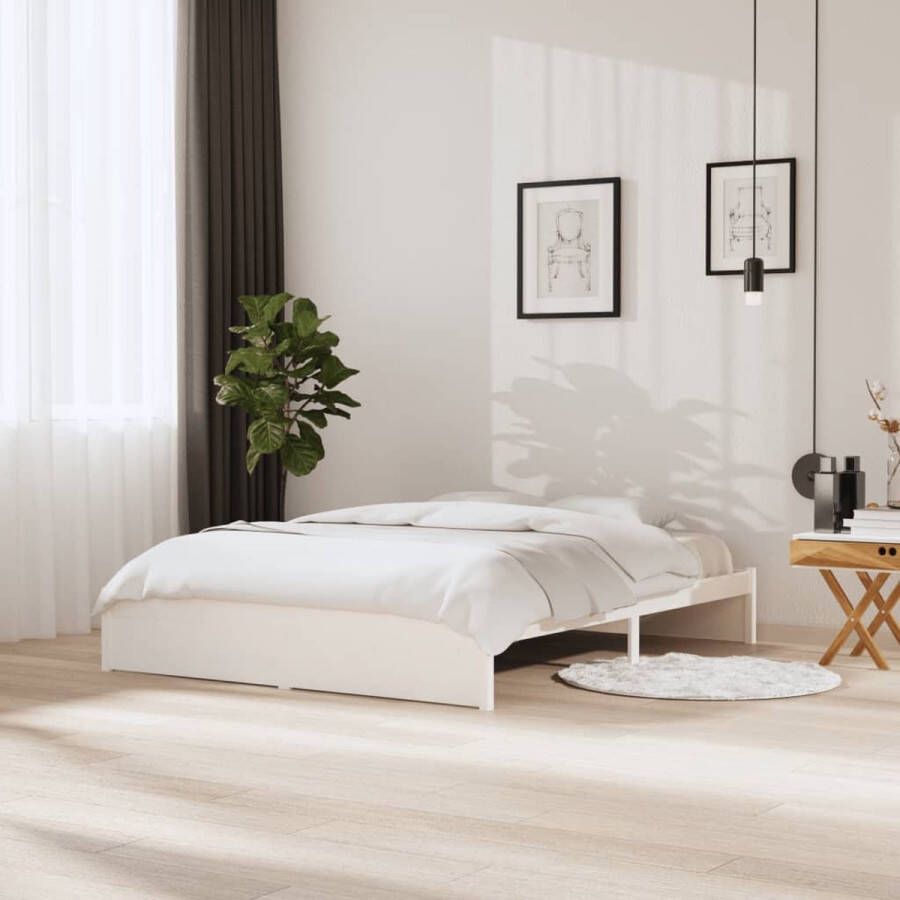 The Living Store Bed Grenenhouten Wit 205.5 x 165.5 x 31 cm Montage vereist