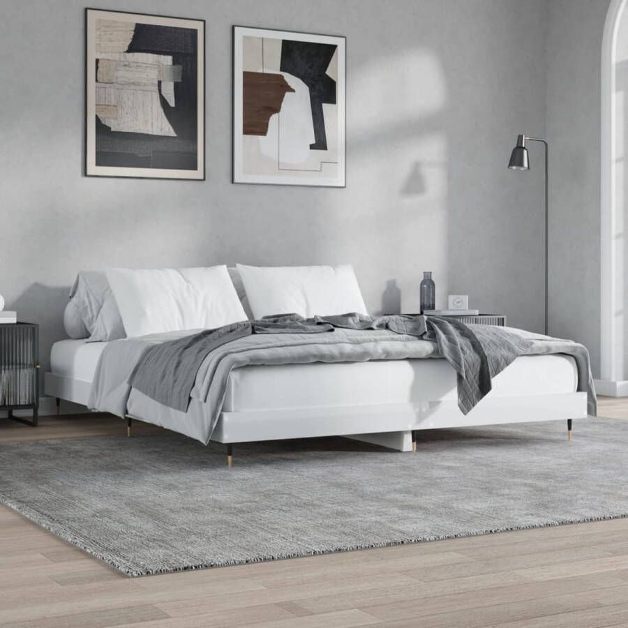 The Living Store Bedframe bewerkt hout hoogglans wit 150x200 cm Bed