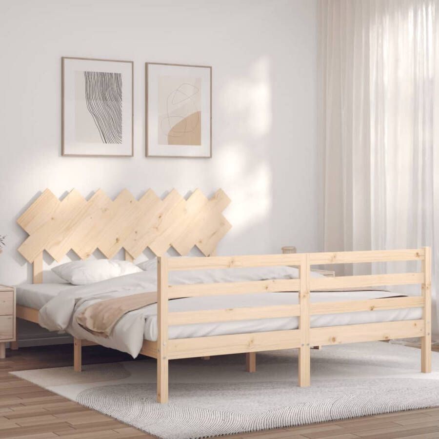 The Living Store Bedframe Grenenhout Bed 205.5 x 165.5 x 81 cm Massief Grenenhout