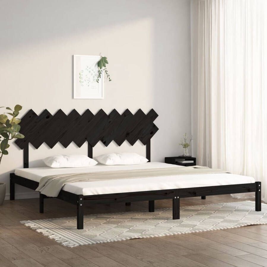 The Living Store Bedframe Grenenhout Zwarte kleur 205.5 x 205.5 x 31 cm Stevige lattenbodem Comfortabel hoofdeinde Geschikt voor 200 x 200 cm matras