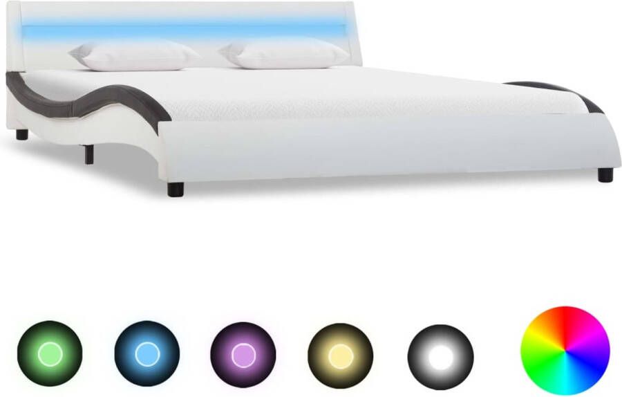 The Living Store Bedframe Kunstleren wit bedframe met golfontwerp 225 x 170 x 57 cm LED-strip van 160 cm Afstandsbediening Voor matras van 160 x 200 cm USB-aansluiting
