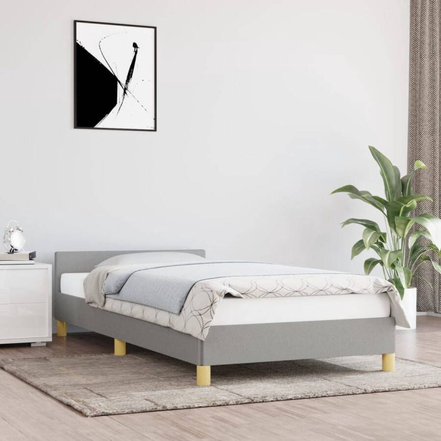 The Living Store Bedframe met hoofdeinde stof lichtgrijs 90x200 cm Bedframe Met Hoofdeinde Bedframes Met Hoofdeindes Bed Slaapmeubel Ledikant Bedbodem Tweepersoonsbed Bedden Slaapmeubels Slaapmeubelen Slaapmeubilair