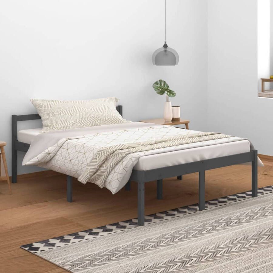 The Living Store Bedframe massief grenenhout grijs 140x200 cm Bedframe Bedframes Bed Bedbodem Ledikant Bed Frame Massief Houten Bedframe Slaapmeubel Tweepersoonsbed Bedden Bedbodems