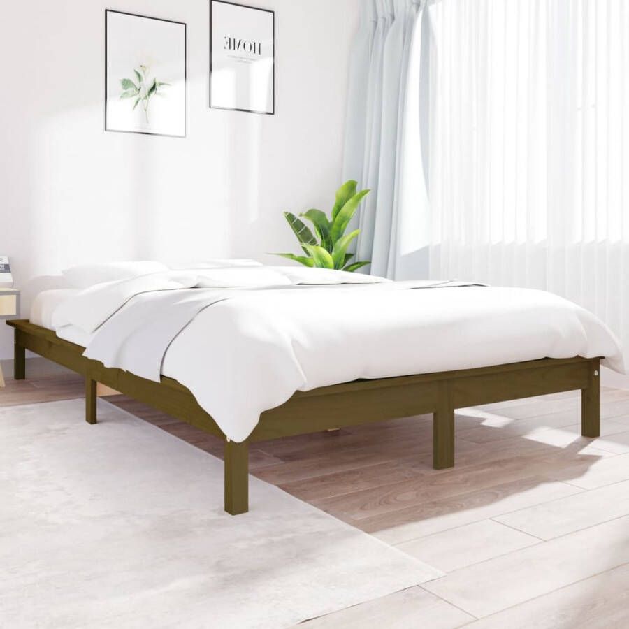 The Living Store Bedframe massief grenenhout honingbruin 135x190 cm 4FT6 Double Bedframe Bedframes Bed Bedbodem Ledikant Bed Frame Massief Houten Bedframe Slaapmeubel Tweepersoonsbed Bedden Bedbodems