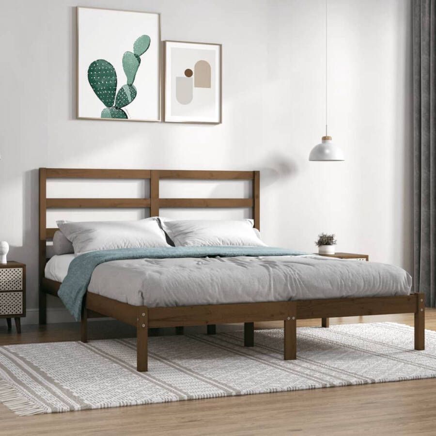 The Living Store Bedframe massief grenenhout honingbruin 140x200 cm Bedframe Bedframes Bed Bedbodem Ledikant Bed Frame Massief Houten Bedframe Slaapmeubel Tweepersoonsbed Bedden Bedbodems