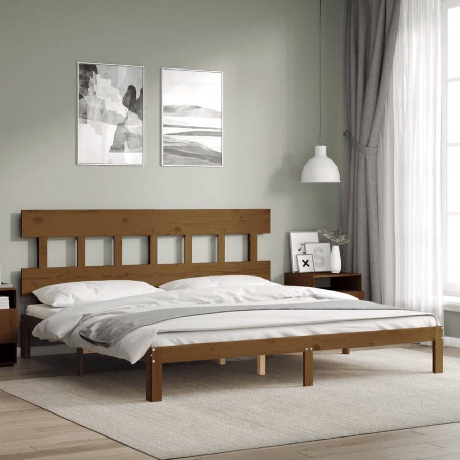 The Living Store Bedframe Massief grenenhout Honingbruin 203.5 x 203.5 x 81 cm Geschikte matras- 200 x 200 cm