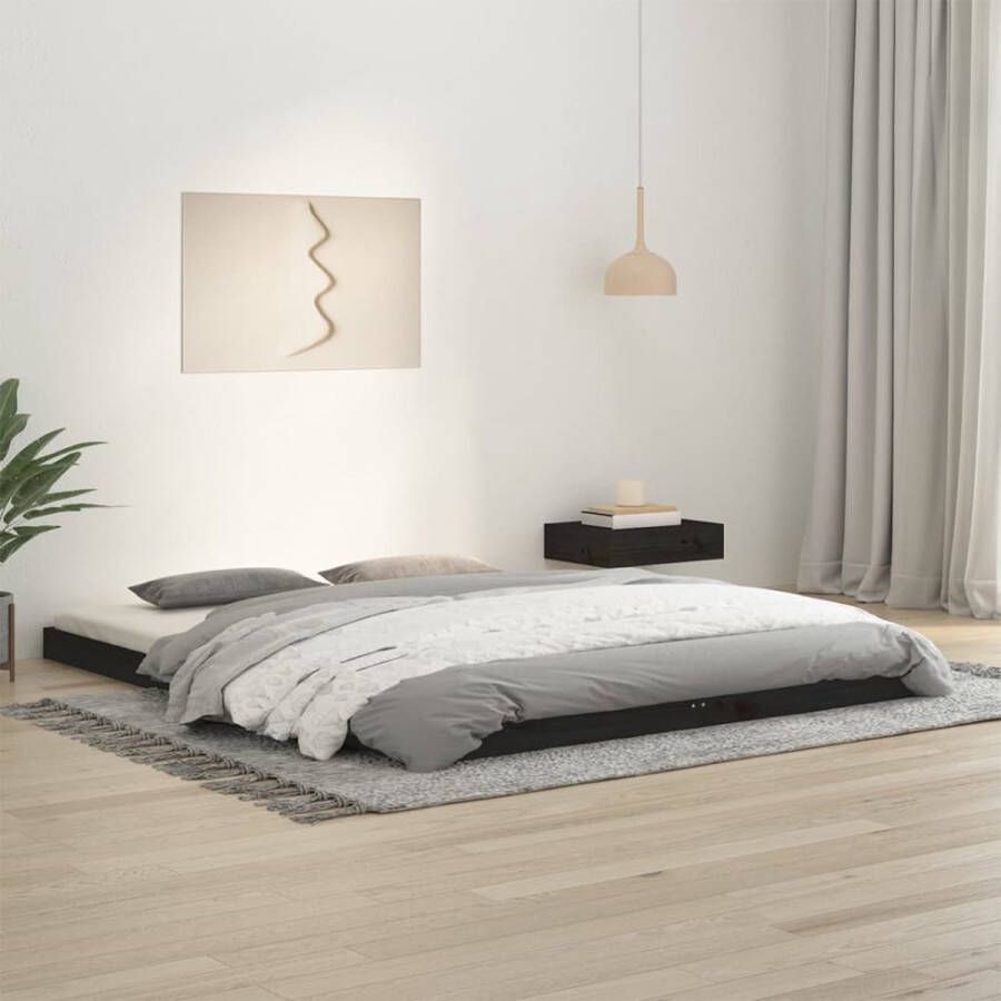 The Living Store Bedframe massief grenenhout zwart 160x200 cm Bedframe Bedframes Ledikant Ledikanten Bed Bedden Bed Frame Bed Frames Houten Bedframe Houten Bedframes Bedombouw
