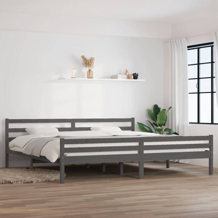 The Living Store Bedframe Grenenhout 205.5 x 205.5 x 69.5 cm Grijs Geschikt voor 200 x 200 cm matras Houten Bedframe Modern Bedframe Grenenhout Bed Grijs Bedframe King Size Bed