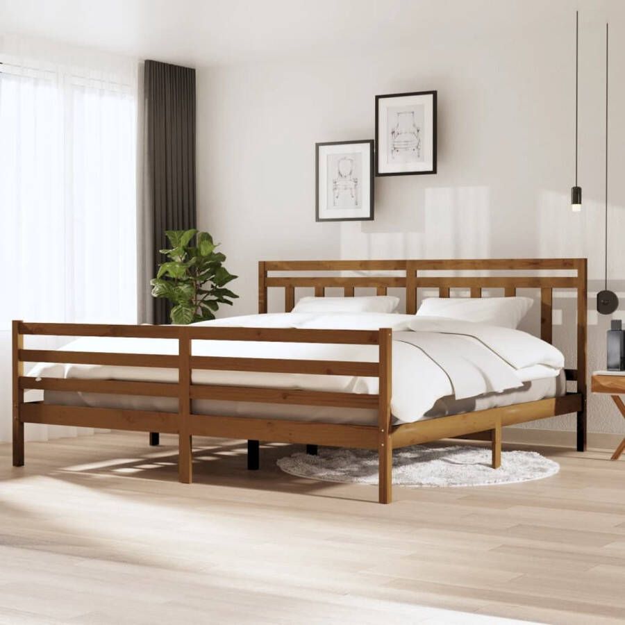 The Living Store Bedframe Grenenhout Honingbruin 205.5 x 206 x 100 cm Geschikt voor 200 x 200 cm matras Montage vereist Bedframe Grenenhouten Bed Honigbruin Bed Tweepersoons Bed Boxspring Bed
