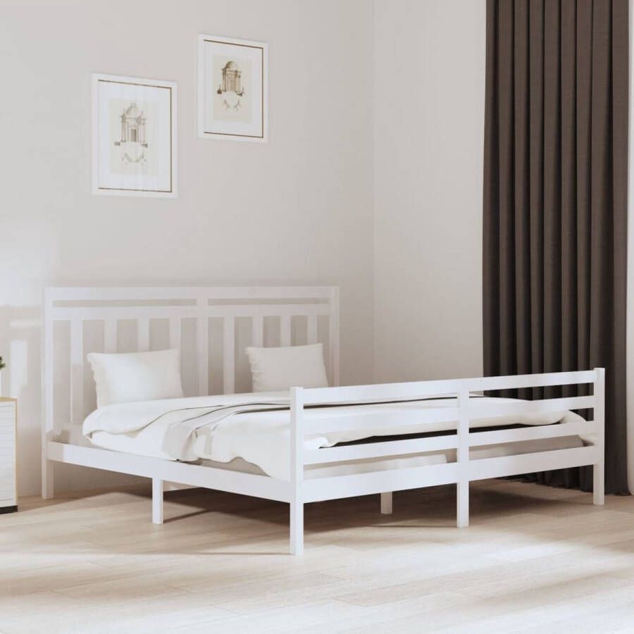 The Living Store Bedframe Klassiek Massief grenenhout 205.5 x 205.5 x 69.5 cm Montage vereist Klassieke Bed Frame Houten Bed Frame Tweepersoons Bed Massief Grenenhout Wit Bed Frame