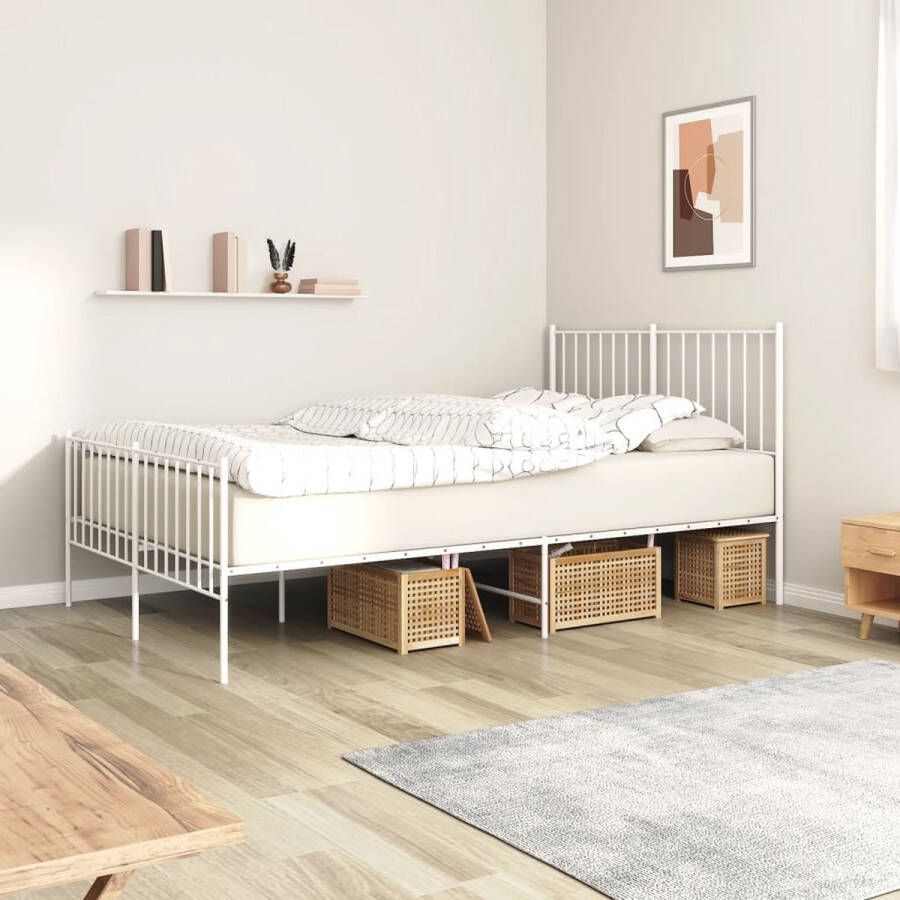 The Living Store Bedframe met hoofd- en voeteneinde metaal wit 120x200 cm Bed