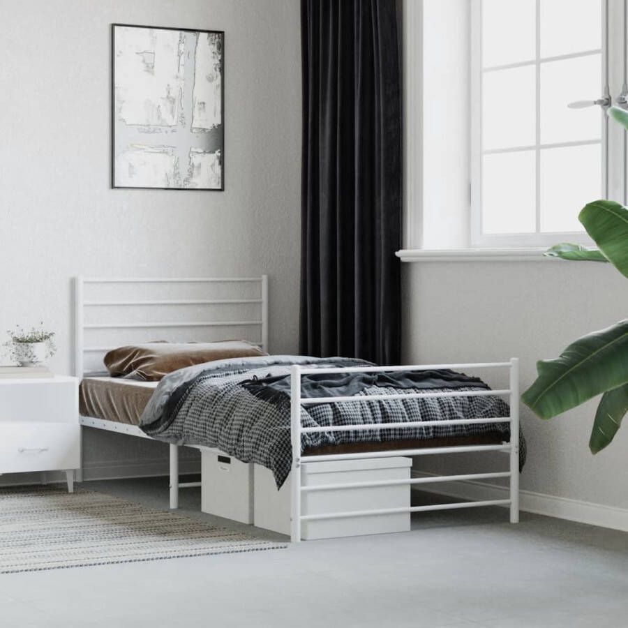 The Living Store Bedframe met hoofd- en voeteneinde metaal wit 75x190 cm Bed
