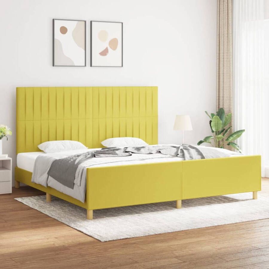 The Living Store Bedframe met hoofdeinde stof groen 200x200 cm Bedframe Met Hoofdeinde Bedframes Met Hoofdeindes Bed Slaapmeubel Ledikant Bedbodem Tweepersoonsbed Bedden Slaapmeubels Slaapmeubelen Slaapmeubilair