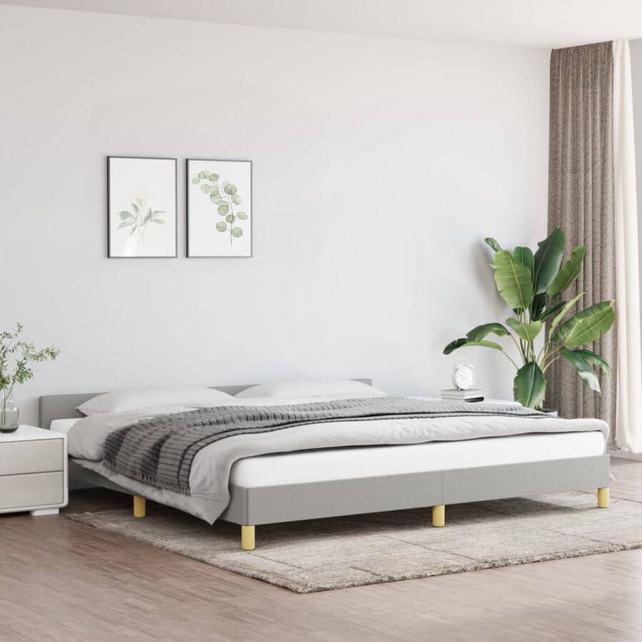 The Living Store Bedframe met hoofdeinde stof lichtgrijs 200x200 cm Bedframe Met Hoofdeinde Bedframes Met Hoofdeindes Bed Slaapmeubel Ledikant Bedbodem Tweepersoonsbed Bedden Slaapmeubels Slaapmeubelen Slaapmeubilair