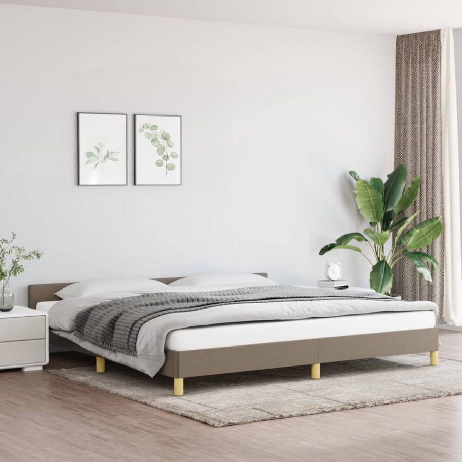 The Living Store Bedframe met hoofdeinde stof taupe 200x200 cm Bedframe Met Hoofdeinde Bedframes Met Hoofdeindes Bed Slaapmeubel Ledikant Bedbodem Tweepersoonsbed Bedden Slaapmeubels Slaapmeubelen Slaapmeubilair