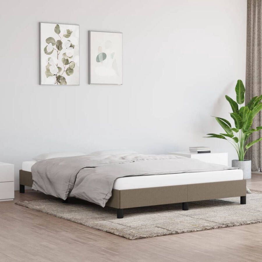 The Living Store Bedframe Taupe 203 x 143 x 25 cm Duurzaam materiaal Ondersteunende poten Multiplex lattenbodem Matras niet inbegrepen Bed Frame Tweepersoons Bed Kopen Taupes Kamerinrichting Houten Bed Frame