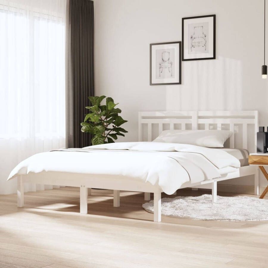 The Living Store Bedframe Wit Grenenhout 195.5x146x100 cm Geschikt voor matrassen van 140x190 cm Montage vereist Inclusief 1 x hoofdeind