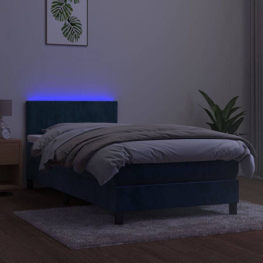 The Living Store Bed met matras en LED Donkerblauw fluweel 193x90x78 88cm Verstelbaar hoofdbord Kleurrijke LED-verlichting Pocketvering matras Huidvriendelijk topmatras