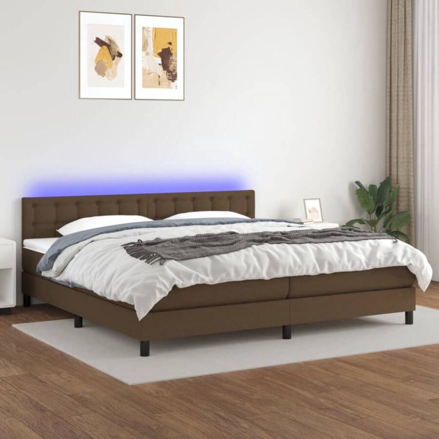 The Living Store Boxspring Donkerbruin 203 x 200 pocketvering matras en LED Boxspring Donkere Bruine Boxspring Led Boxspring Pocketveer Matras Tweepersoons Bed