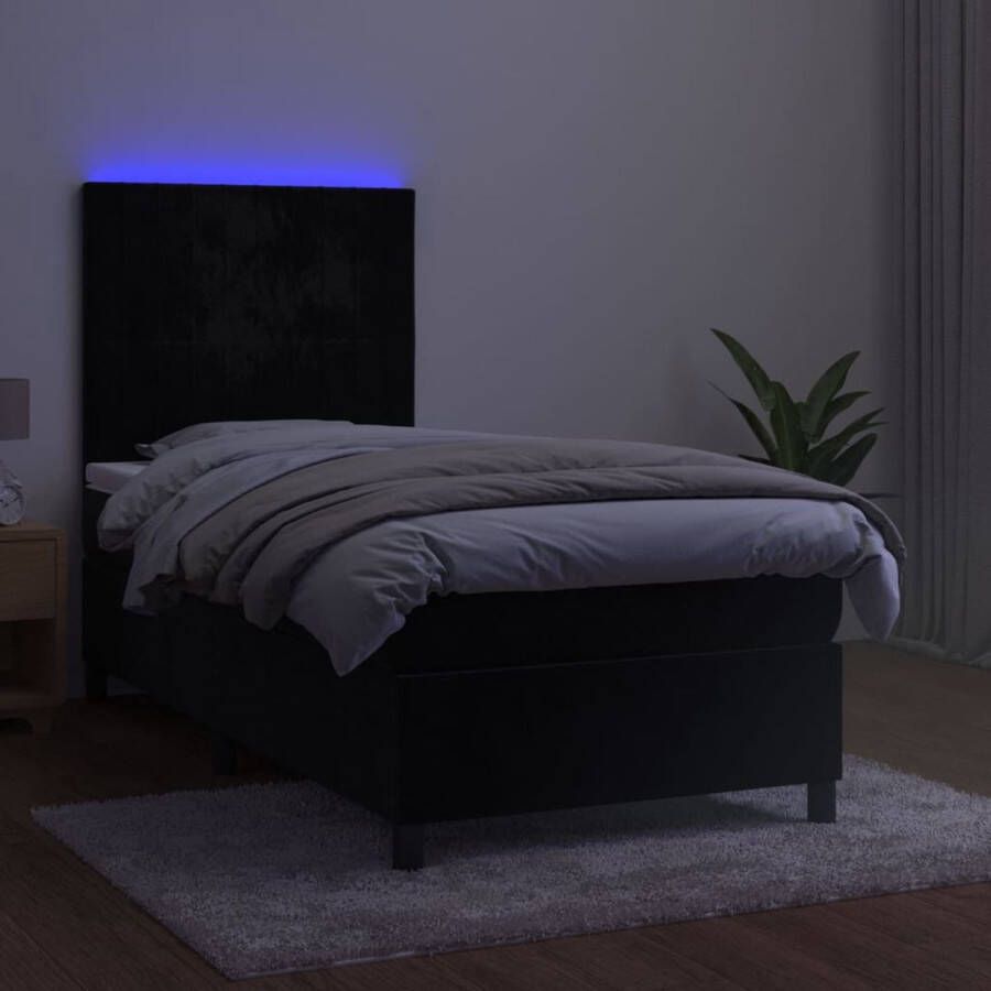 The Living Store Boxspring LED Afmeting- 203 x 90 x 118 128 cm Kleur- zwart Materiaal- fluweel Met verstelbaar hoofdbord Inclusief LED-verlichting Pocketvering matras Huidvriendelijk topmatras Montagehandleiding meegeleverd