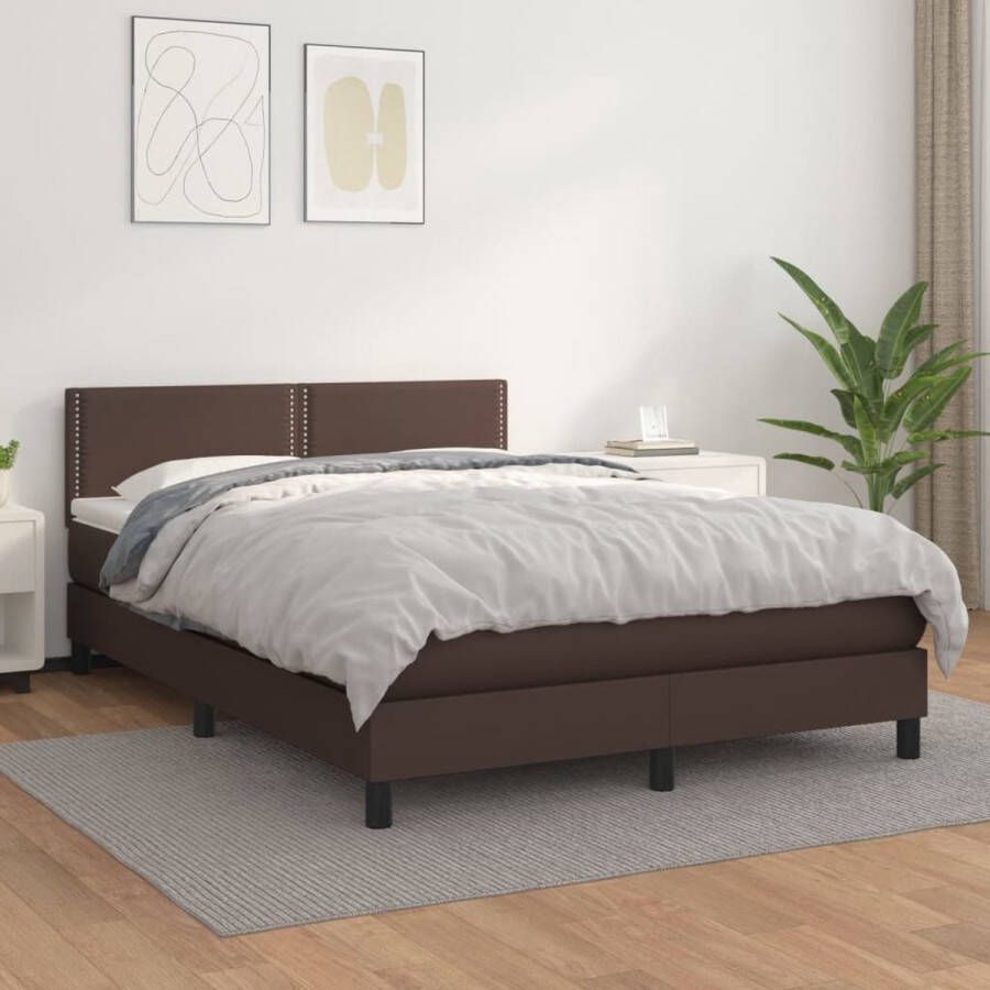 The Living Store Boxspring met matras kunstleer bruin 140x200 cm Boxspring Boxsprings Bed Slaapmeubel Boxspringbed Boxspring Bed Tweepersoonsbed Bed Met Matras Bedframe Ledikant Bed Met Hoofdbord