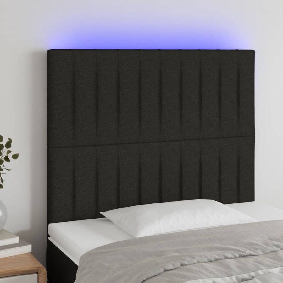 The Living Store Hoofdeind Klassiek LED Bedframe Afmeting- 90x5x118 128cm Kleur- Zwart Materiaal- Polyester hout schuim LED-strip- Lengte 55cm USB-aansluiting included