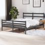 The Living Store Houten Bedframe Classic 135x190 cm Grijs Massief grenenhout Lattenbodem inbegrepen Hoofdeinde voor extra ondersteuning Excl matras 195.5x141x100 cm (LxBxH) Montage vereist - Thumbnail 2