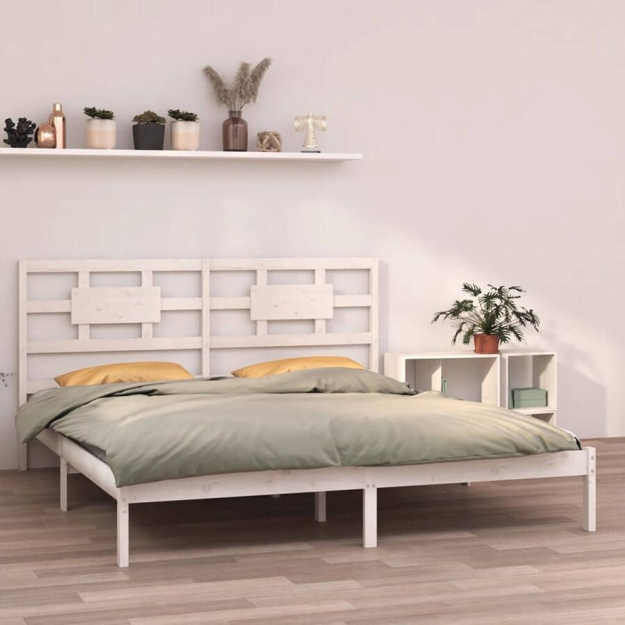 The Living Store Houten Bedframe Tijdloos Ontwerp Bed Afmeting- 205.5 x 205.5 cm Materiaal- Massief Grenenhout Houten Bedframe Tweepersoons Bed Kopen Massief Grenenhout Witte Bedbank