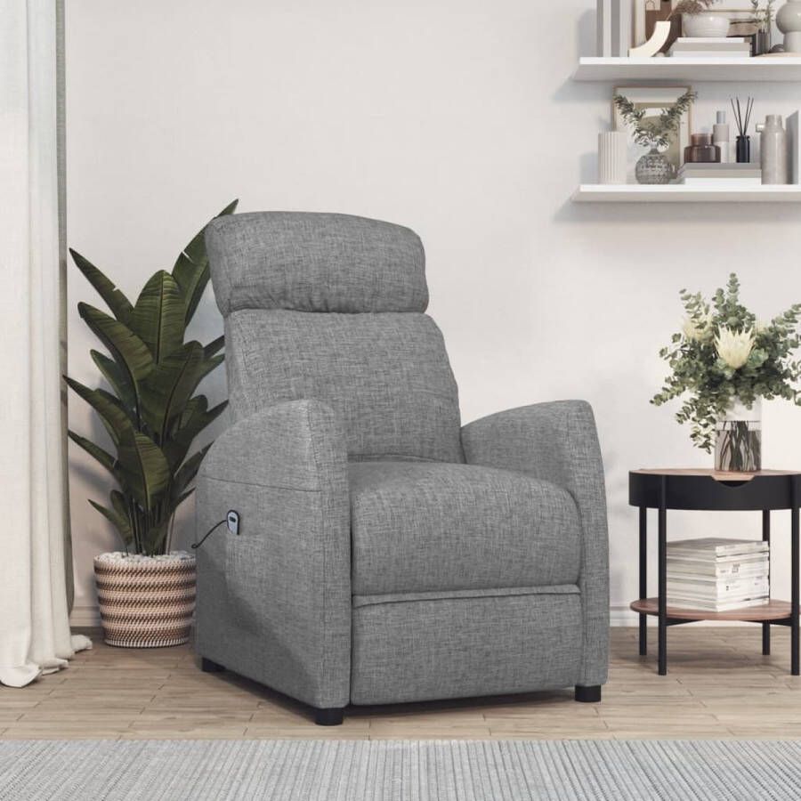 The Living Store Sta-op-stoel Relaxfauteuil Stof Multiplex Verstelbaar Lichtgrijs 66x83.5x104 cm 110 kg Relaxfauteuil Sta Op Stoel Elektrisch Bedienbaar Ergonomische Stoel Loungestoel