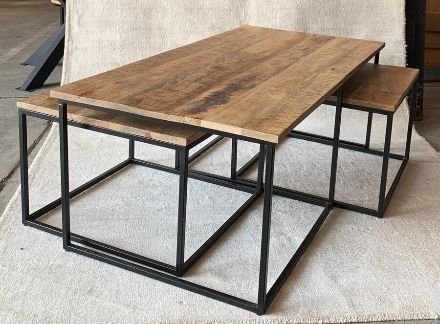 The wooden house Salontafel Set van 3 – Mangohout & Metaal – Industrieel Nesting Design