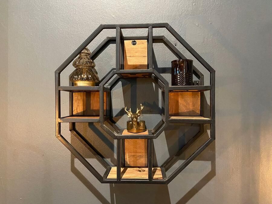 The wooden house Wandrek DIEREN – 60x60x16 cm – Achtkant Industrieel Wandmeubel van Mangohout & Metaal