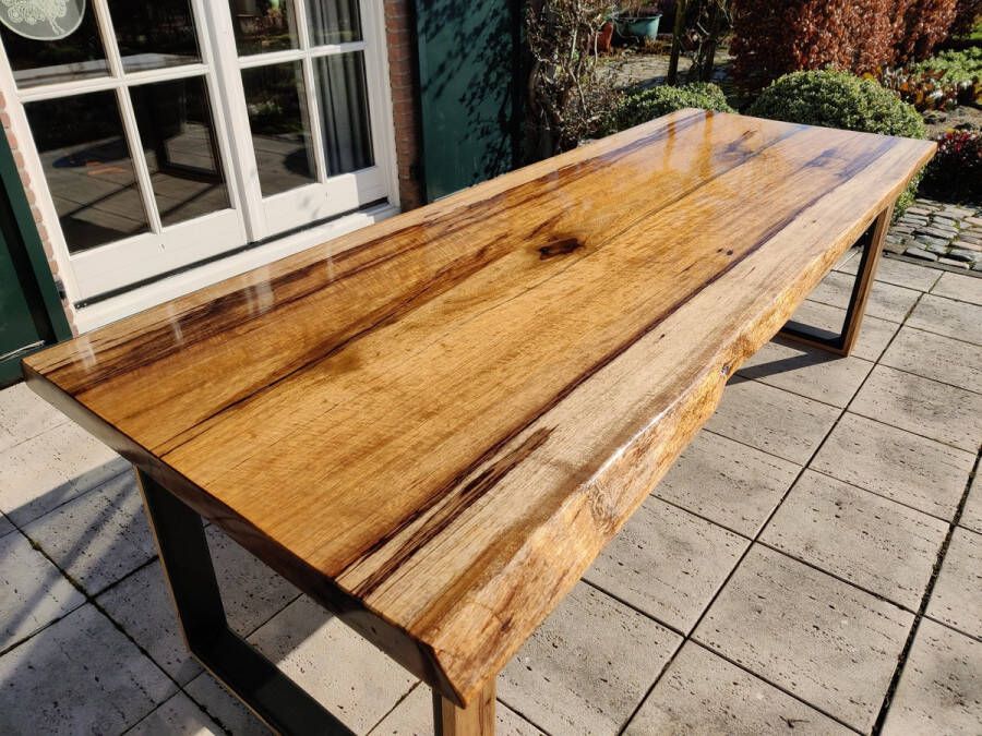 Tuinwaardig Epoxy tafel rivier tafel boomstamtafel met unieke poten 260 x 100 cm Eettafel fraké noir hout