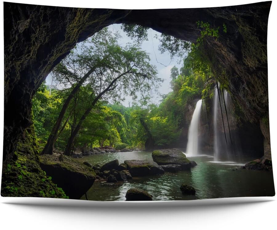 Ulticool Wandkleed 200x150 cm – Doorkijk Natuur Bos Waterval – Met Bevestigingspinnen voor Binnen Buiten Tuinposter Wandtapijt Buitenkleed Decoratie Schilderijen Posters Zen Rust Planten Cadeau Gadgets Vrouw Mannen Jongen Populair Groen