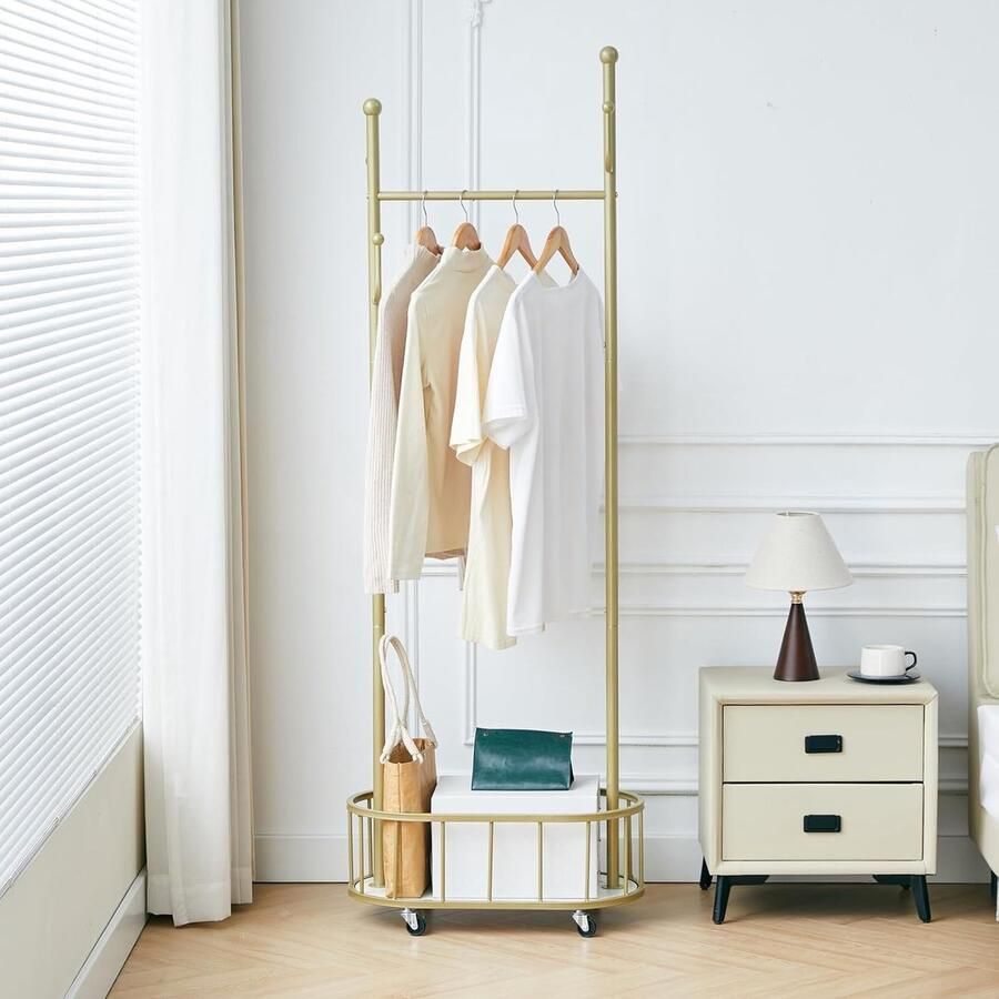 Unbranded kledingrek rollend kledingrek haken Metalen 31 8D x 63 8B x 181 9H centimeter Laadvermogen 1.2E+2 Ponden rood