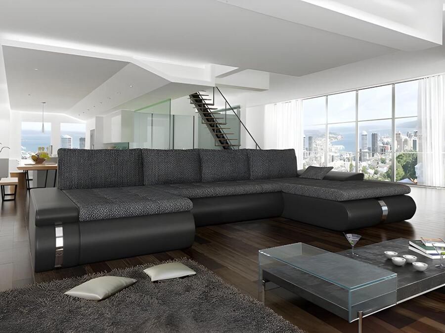 Vente-unique Brede omkeerbare hoekslaapbank van zwart en antracietkleurig kunstleer AZELMA II L 388 cm x H 90 cm x D 217 cm