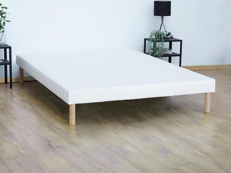Vente-unique Decoratieve gewatteerde bedbodem 140 x 190 cm 9 latten Wit ASTHENIS van YSMÉE L 190 cm x H 31 cm x D 140 cm - Foto 3