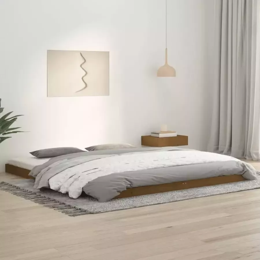 VIDAXL Bedframe grenenhout honingbruin 180x200 cm 6FT Super King