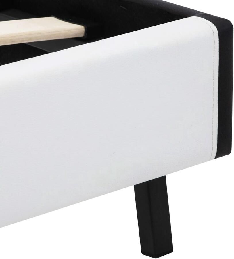 The Living Store Bedframe met LED kunstleer wit 160x200 cm Bedframe Bedframes Bed Bedden Tweepersoonsbed Tweepersoonsbedden Slaapkamermeubilair Slaapkamermeubel Slaapkamermeubels Slaapkamermeubelen Slaapmeubel