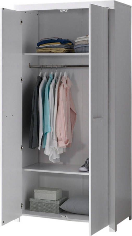 Vipack Deze ERIK combinatie in wit bestaat uit een bed (90x200) met bijhorend nachtkastje 2-deurs kleerkast en bureau