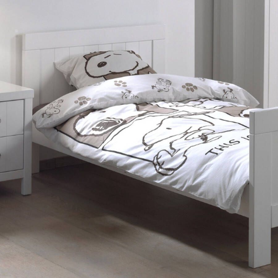 Vipack Kinderkamer Lewis met bed 90x200 cm (incl. lattenbodem) een nachttafel en een 3 deurs kleerkast-wit